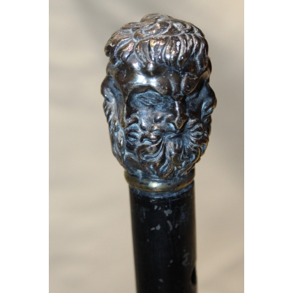 Rare canne flûte avec pommeau aux 6 visages