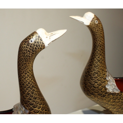 Paire de canards en laque et ivoire