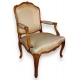 Fauteuil style Louis XV à dossier plat