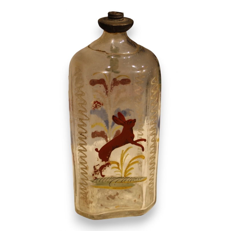 "Flüeli" glass bottle with a rabbit design