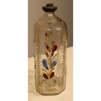 "Flüeli" glass bottle with a rabbit design