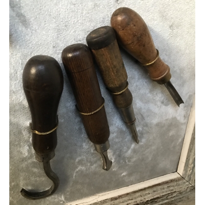 Set of 37 antique hand tools from  Moinat SA  - Antiques and home décor