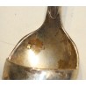 Tasse et cuillère à médicament ou à potion
