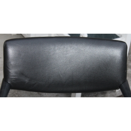 Fauteuil VISAVIS en cuir noir par CITTERIO