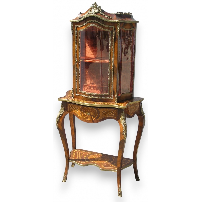  Vitrine Louis XV marquetée. sur  Moinat SA  - Antiquités décoration