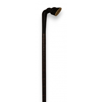 Walking stick with a handle made of horse-hoof horn
