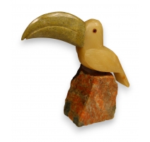 Toucan en calcite jaune et socle orange