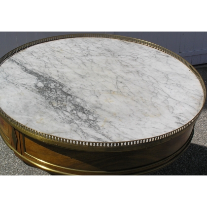  Table ronde Empire. sur  Moinat SA  - Antiquités décoration