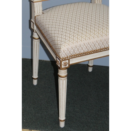 Paire de chaises lyre style Louis XVI laquées