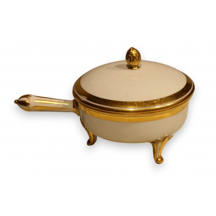 Casserole couverte en porcelaine de Vienne