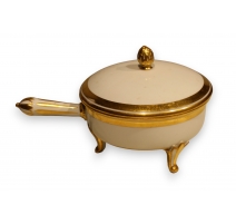 Casserole couverte en porcelaine de Vienne
