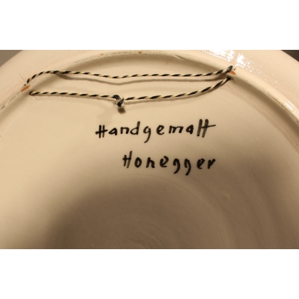 Plat en faïence \"Tambour\" signé HONEGGER
