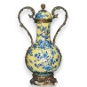 Vase couvert en porcelaine jaune et bleue