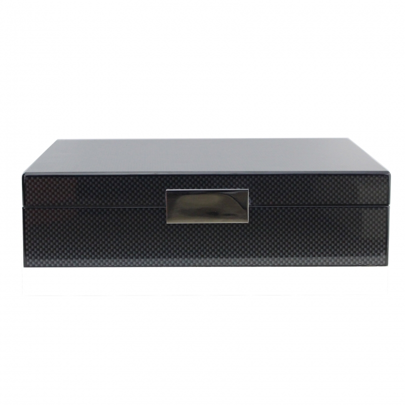Box in imitation carbon and silver