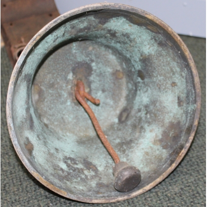  Cloche en bronze marquée ANDREOTTI sur  Moinat SA  - Antiquités décoration