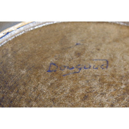 Plat en céramique bleu et brune signé DOUGOUD