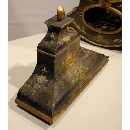 Neuchâtel clock with grand strike. At  Moinat SA  - Antiques and home décor