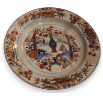 Assiette en porcelaine décor vase de fleurs