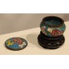 Boite cloisonnée décor fleurs, fond bleu