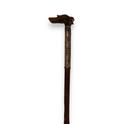 Walking stick with a dog-shaped handle, made of horn and silver