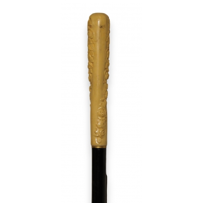 Roses walking stick with a Bakelite handle imitating ivory