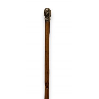 Writer’s walking stick with a silver-coloured metal knob