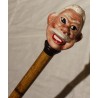 Canne pommeau Homme moustachu en porcelaine