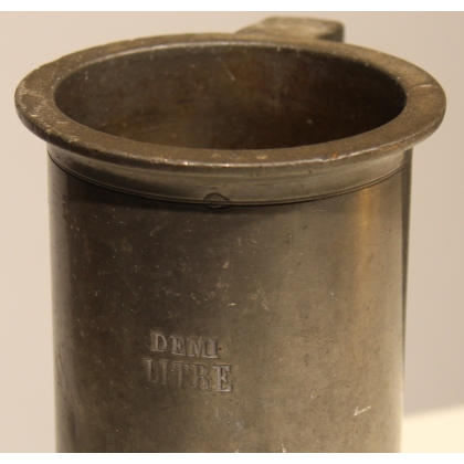 Tin measuring jug, HALF-LITRE