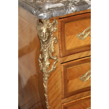 Commode Tombeau style Louis XV à 4 tiroirs