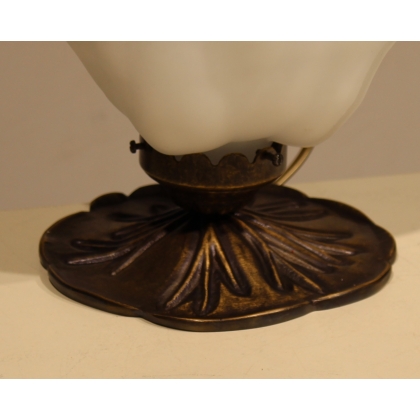 Lotus lamp in frosted glass and brass