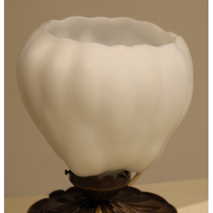Lotus lamp in frosted glass and brass