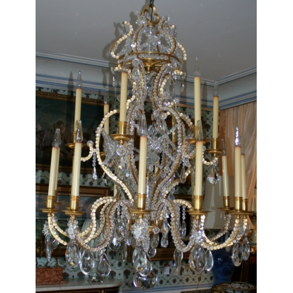 Lustre style Louis XVI à 18 lumières de DELISLE