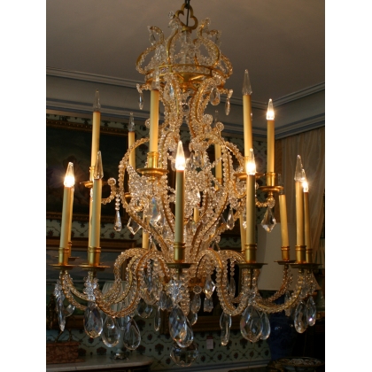 Lustre style Louis XVI à 18 lumières de DELISLE