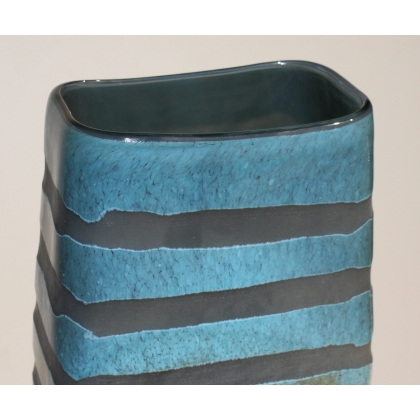 Double-layered Wave vase in acid-etched glass