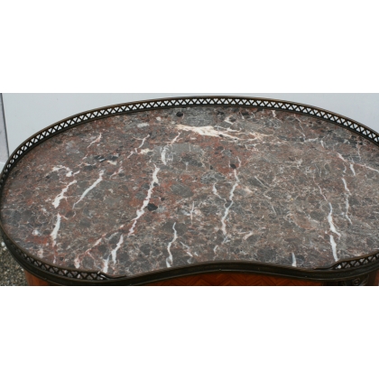  Table d'appoint rognon. sur  Moinat SA  - Antiquités décoration