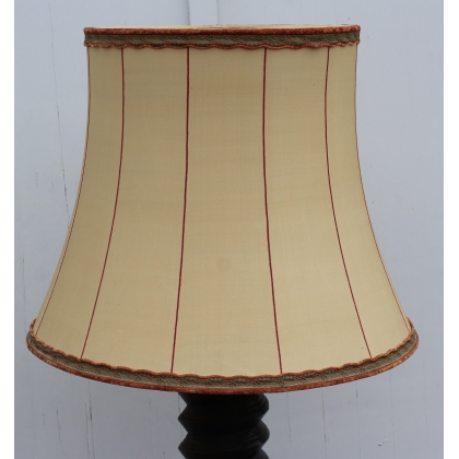 Vis de pressoir montée en lampe