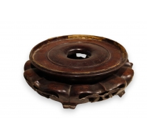 Grand socle chinois en bois sculpté