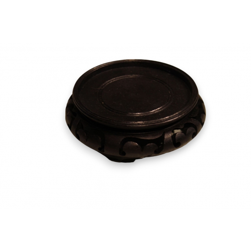 Socle chinois en bois sculpté