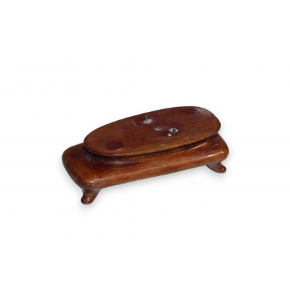 Socle chinois en bois