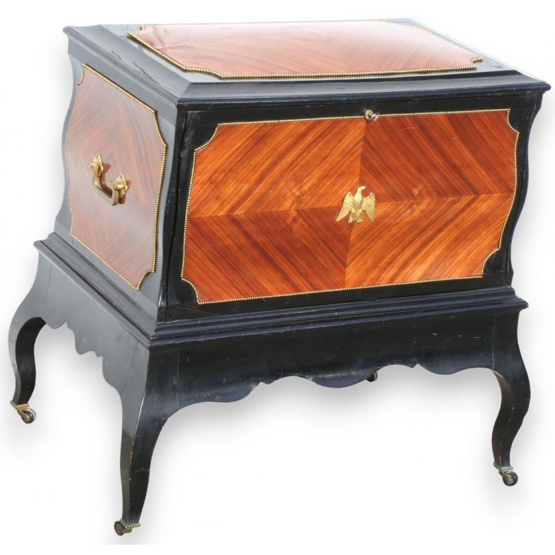 Silverware chest, signed ‘Moinat SA’ – Antiques and decorative items