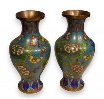 Paire de vases cloisonné décor de fleurs