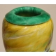 Vase en verre vert et jaune signé LUZORO 98