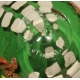 Flacon vert et blanc en verre signé LUZORO 97