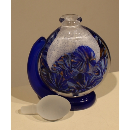 Flacon bleu et blanc en verre de LUZORO 97