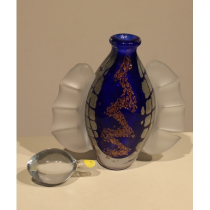 Flacon bleu et or en verre de LUZORO 96