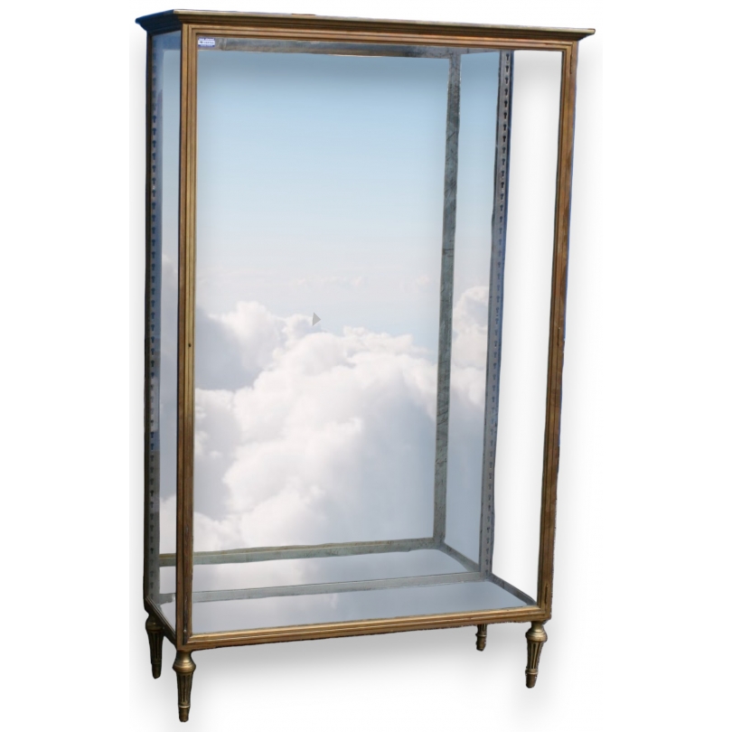  Vitrine à 1 porte. sur  Moinat SA  - Antiquités décoration
