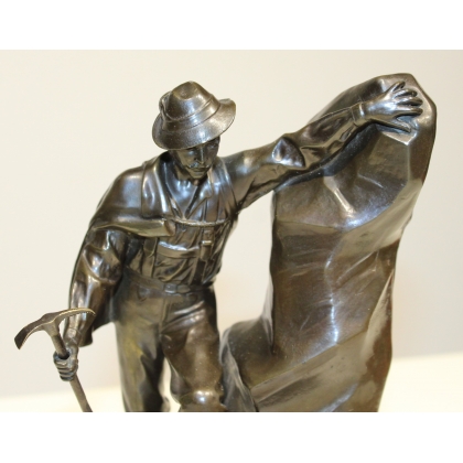 Sculpture montagnard en régule