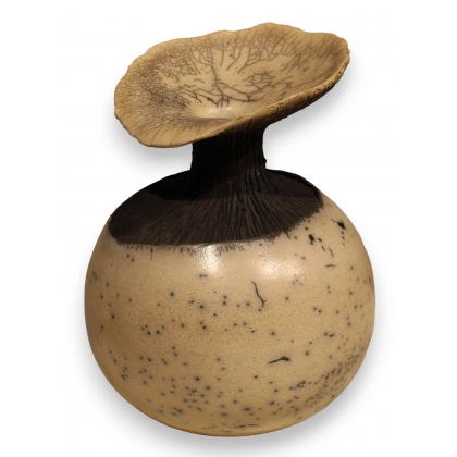 Vase boule en céramique signé CS
