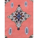 Tapis marocain en laine rose bordure bleue