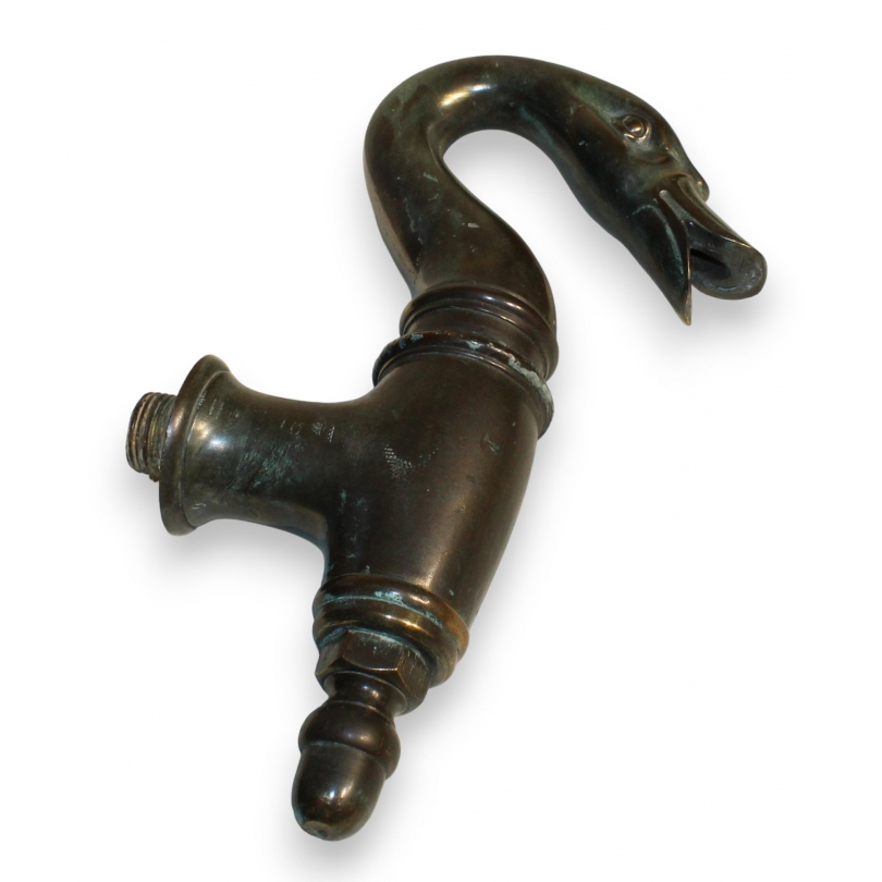 Antique-finish brass swan-neck tap